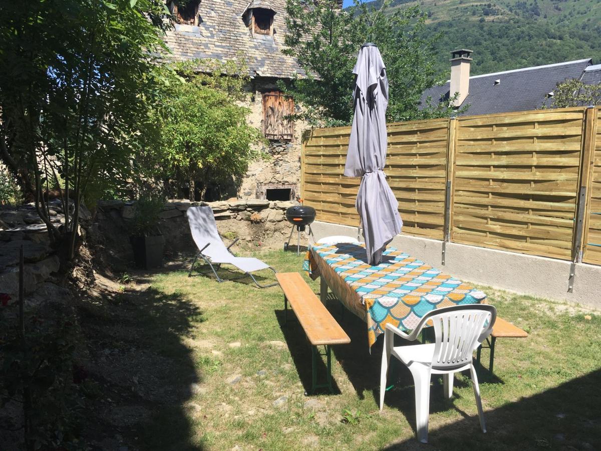 Gite De Montagne Le Lustou Sailhan Eksteriør bilde